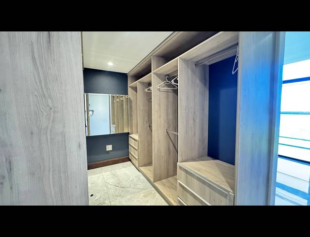 3 BEDROOM APARTMENT FOR SALE IN UMHLANGA RIDGE